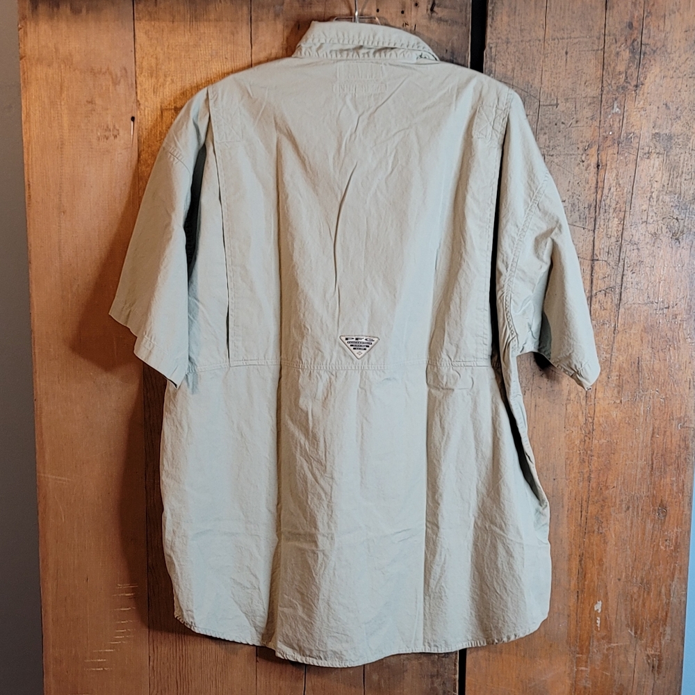 Columbia PFG Pull Over with Embroidered Large Mouth Bass Men's Size Large - Picture 7 of 9
